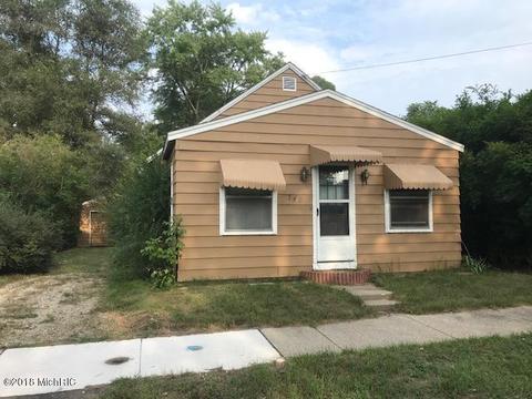 748 Root St, Belding, MI 48809 photo 1