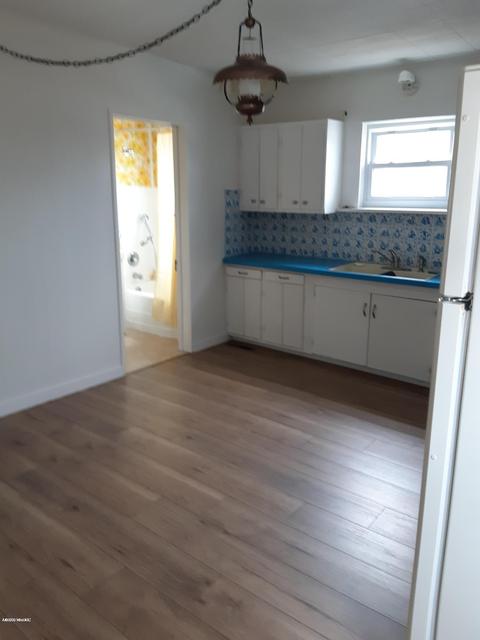 816 E Spring St, Whitehall, MI 49461 photo 6
