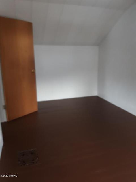 816 E Spring St, Whitehall, MI 49461 photo 18