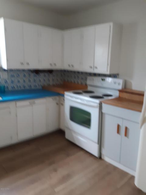 816 E Spring St, Whitehall, MI 49461 photo 7