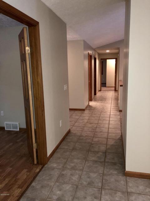 2576 E 82nd, Newaygo, MI 49337 photo 22