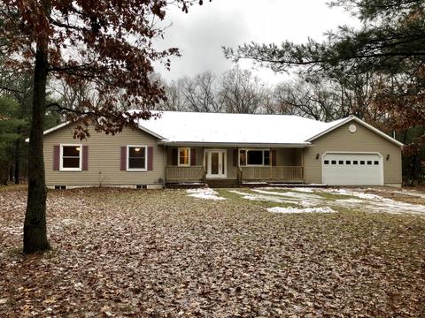 2576 E 82nd, Newaygo, MI 49337 photo 1