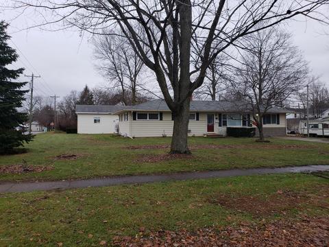 165 W Lafayette St, Constantine, MI 49042 photo 2