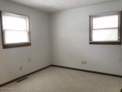 1035 Rose St, Marshall, MI 49068 photo 20