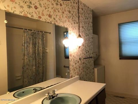 1035 Rose St, Marshall, MI 49068 photo 12