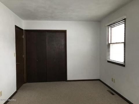 1035 Rose St, Marshall, MI 49068 photo 17