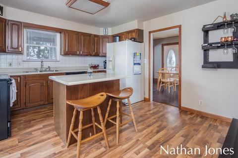 2362 S Pendell Rd, Ithaca, MI 48847 photo 3