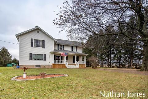 2362 S Pendell Rd, Ithaca, MI 48847 photo 1