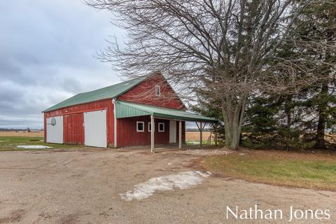 2362 S Pendell Rd, Ithaca, MI 48847 photo 7