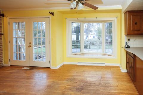 724 E Prospect St, Marshall, MI 49068 photo 10