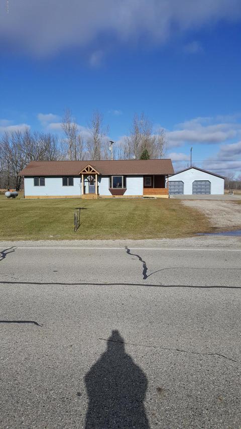 9507 Stanton Rd, Crystal, MI 48818 photo 2
