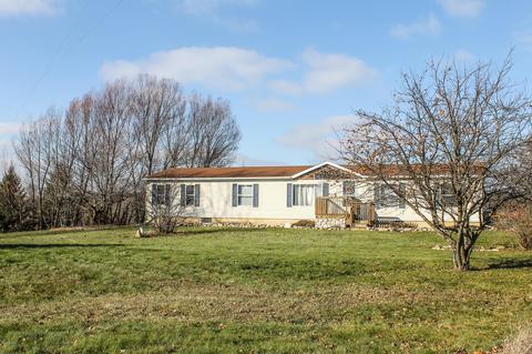 8900 Eckert Rd, Concord, MI 49237 photo 2