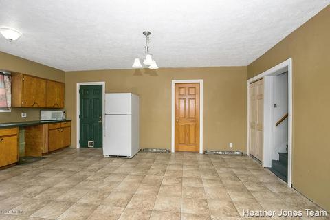 521 Root St, Belding, MI 48809 photo 4