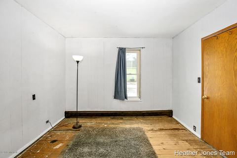 521 Root St, Belding, MI 48809 photo 8