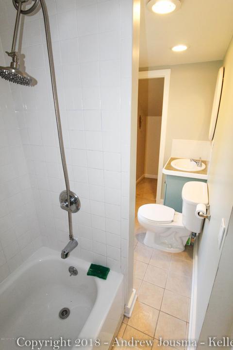 809 High St SE, Lowell, MI 49331 photo 15