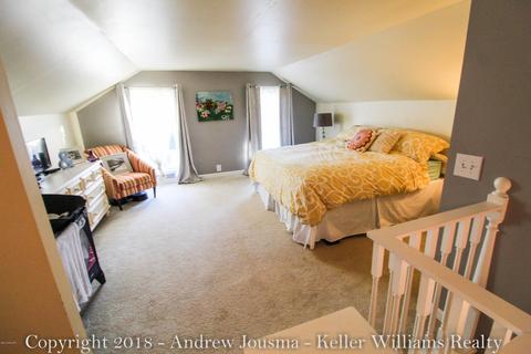 809 High St SE, Lowell, MI 49331 photo 11