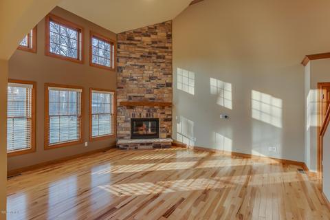 33109 Old Post Rd, Niles, MI 49120 photo 7