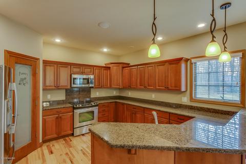 33109 Old Post Rd, Niles, MI 49120 photo 10
