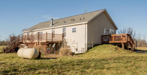1096 5th St, Plainwell, MI 49080 photo 23