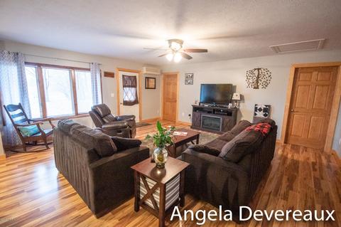 4011 E Shore Dr, Stanton, MI 48888 photo 7