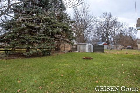 419 W Center St, Belding, MI 48809 photo 20