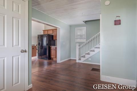 419 W Center St, Belding, MI 48809 photo 5