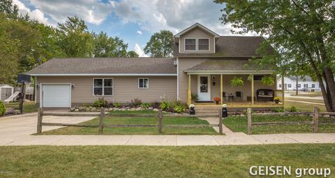 419 W Center St, Belding, MI 48809 photo 21