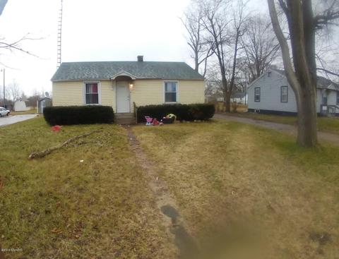 595 Gestner Rd, Benton Harbor, MI 49022 photo 1