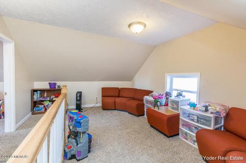 616 Hambrook St, Belding, MI 48809 photo 20