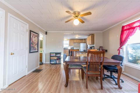 616 Hambrook St, Belding, MI 48809 photo 7
