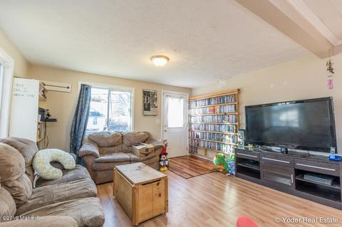 616 Hambrook St, Belding, MI 48809 photo 6