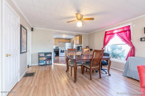 616 Hambrook St, Belding, MI 48809 photo 8