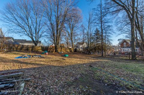 616 Hambrook St, Belding, MI 48809 photo 28