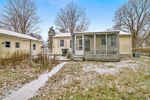 408 Ranney St, Belding, MI 48809 photo 17