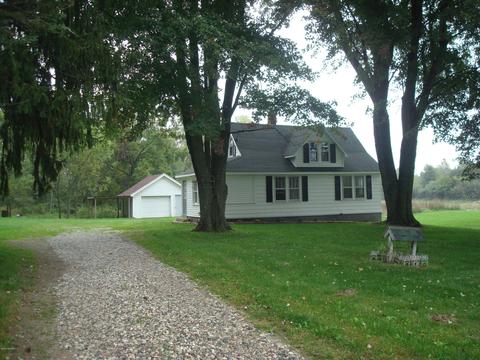 3297 E 128th St, Grant, MI 49327 photo 1