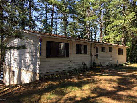 1868 W 40th St, Baldwin, MI 49304 photo 1