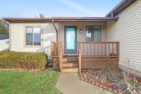434 Corral Path, Lansing, MI 48917 photo 2