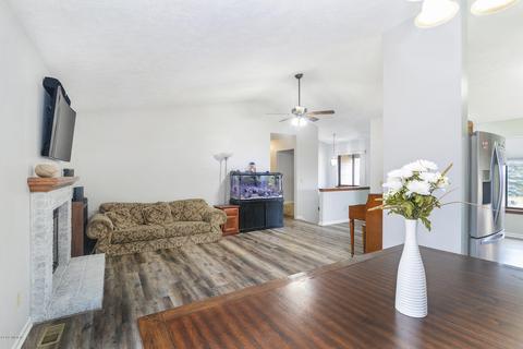 434 Corral Path, Lansing, MI 48917 photo 9