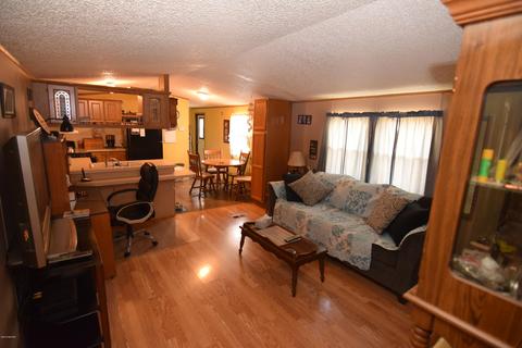 9242 Cox Dr, Reading, MI 49274 photo 11