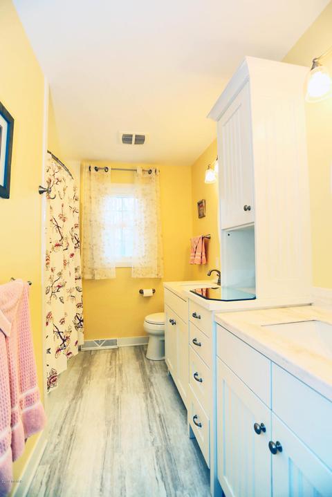 7499 Sheffield Dr SE, Ada, MI 49301 photo 21