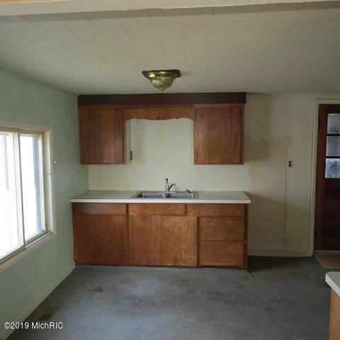 359 E Klees Rd, Stanton, MI 48888 photo 8