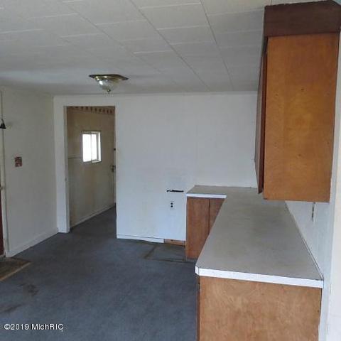 359 E Klees Rd, Stanton, MI 48888 photo 7