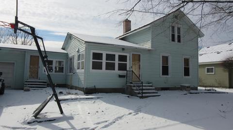 460 Grove St, Constantine, MI 49042 photo 2