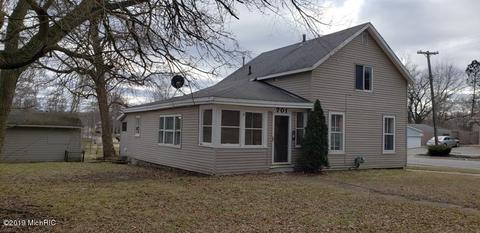 701 E Main St, Ionia, MI 48846 photo 14