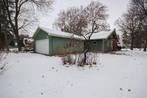 700 Pine St, Three Rivers, MI 49093 photo 2