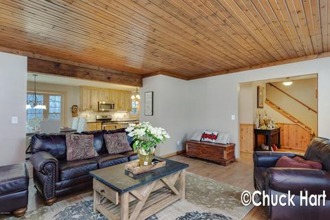 61 W Chamberlain Ct, Grant, MI 49327 photo 9