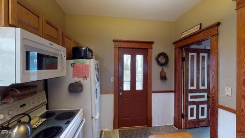 715 E Michigan Ave, Marshall, MI 49068 photo 7