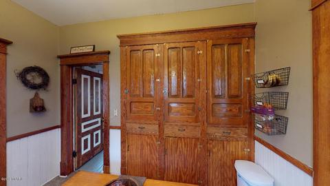 715 E Michigan Ave, Marshall, MI 49068 photo 6