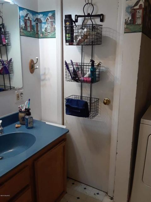 1434 Haslett Rd, Haslett, MI 48840 photo 23