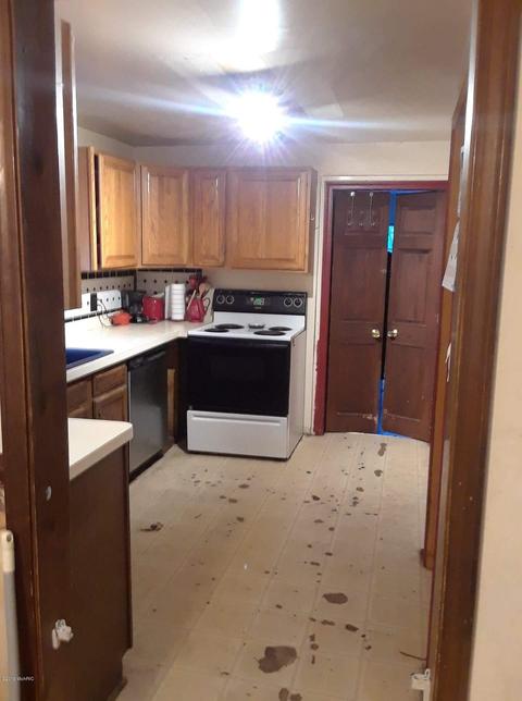1434 Haslett Rd, Haslett, MI 48840 photo 7
